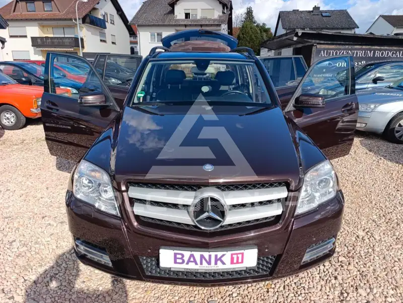 2011 Mercedes Benz GLK 220