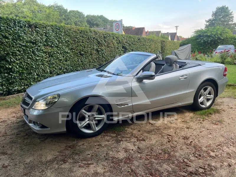 2011 Mercedes Benz SL 300