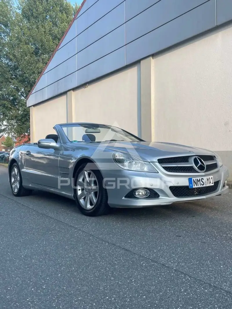 2011 Mercedes Benz SL 300