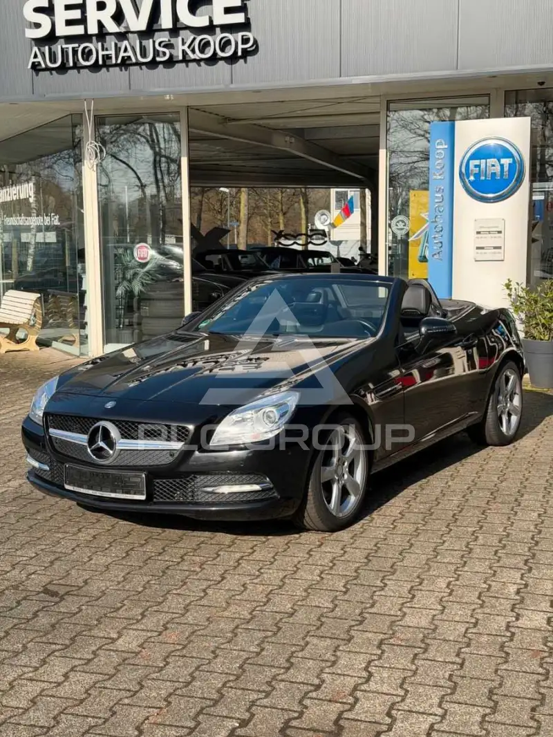 2011 Mercedes Benz SLK 250