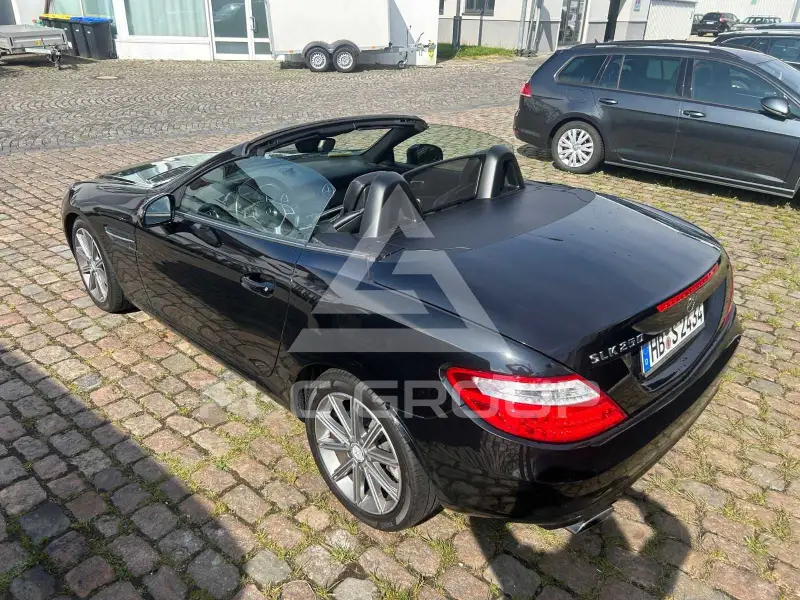 2011 Mercedes Benz SLK 250