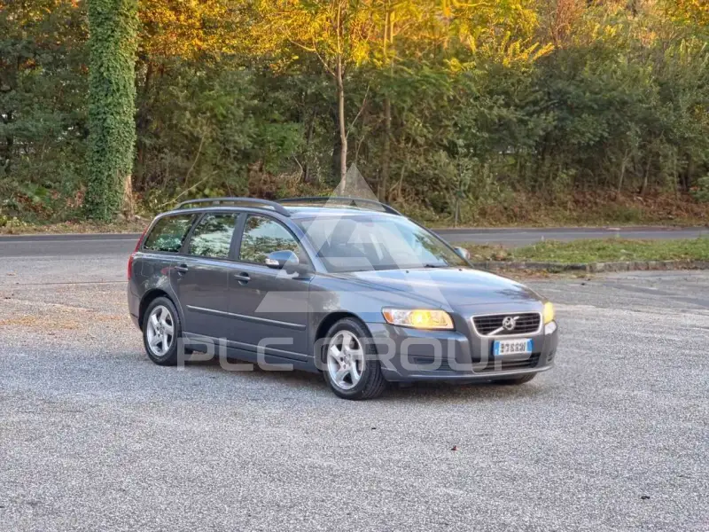 2011 Volvo V50