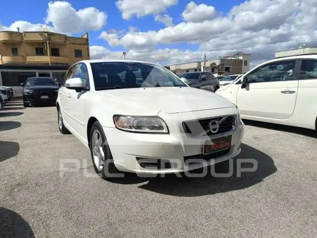 2011 Volvo V50
