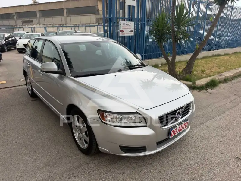 2011 Volvo V50