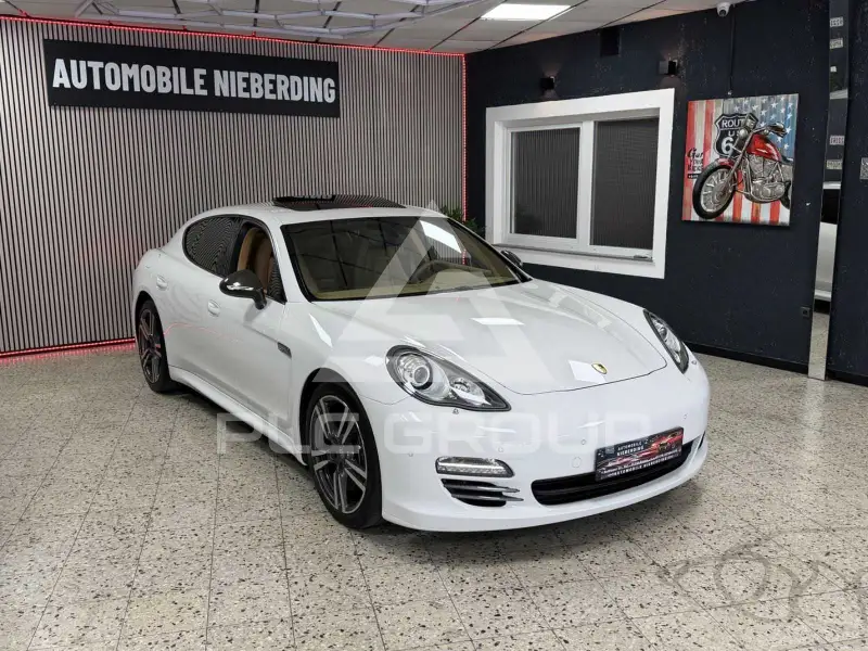 2011 Porsche Panamera