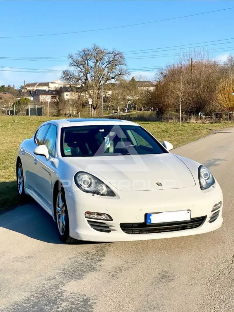 2011 Porsche Panamera