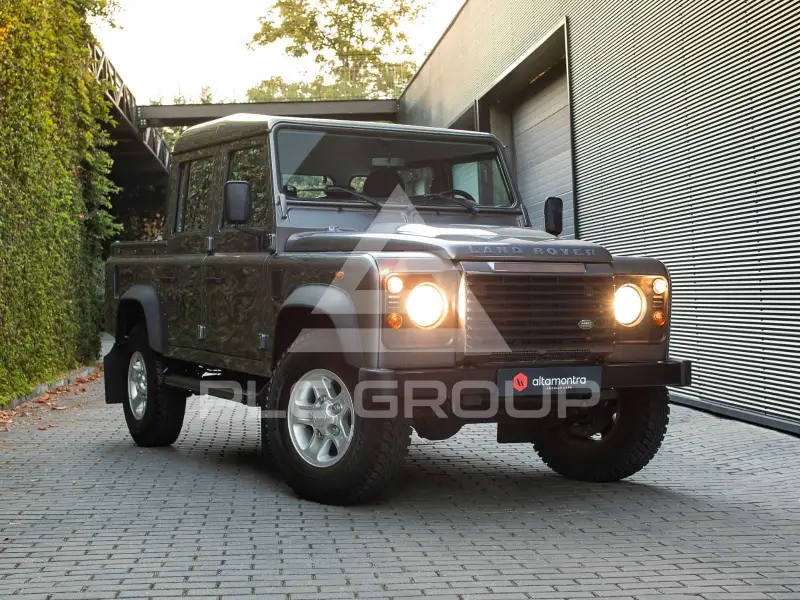 2011 Land Rover DEFENDER