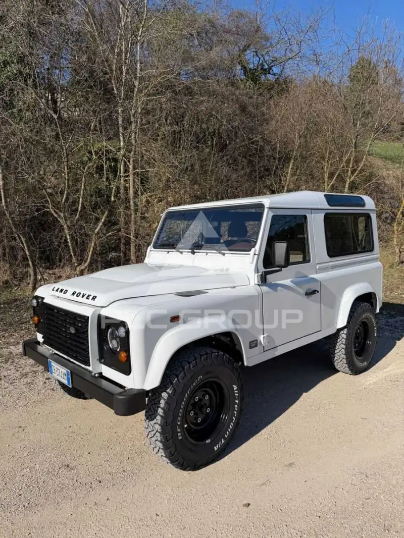 2011 Land Rover DEFENDER