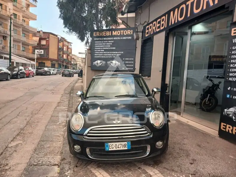 2011 Mini COOPER