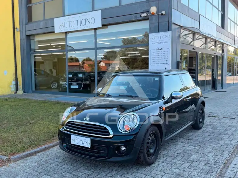2011 Mini COOPER