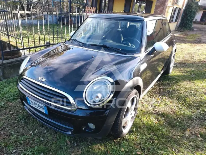 2011 Mini COOPER