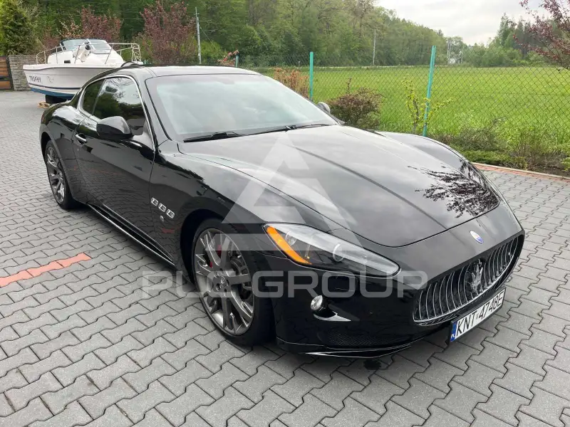 2011 Maserati GRANTURISMO