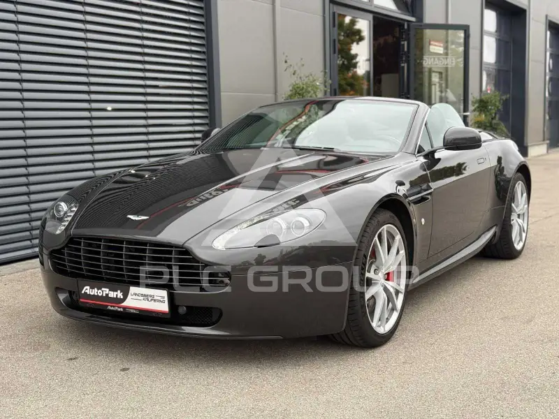 2011 Aston Martin V8