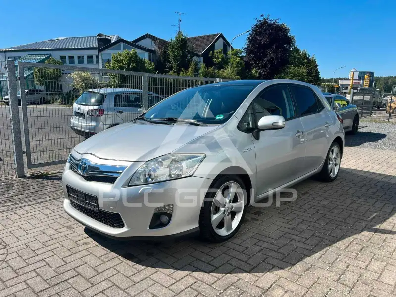 2011 Toyota AURIS