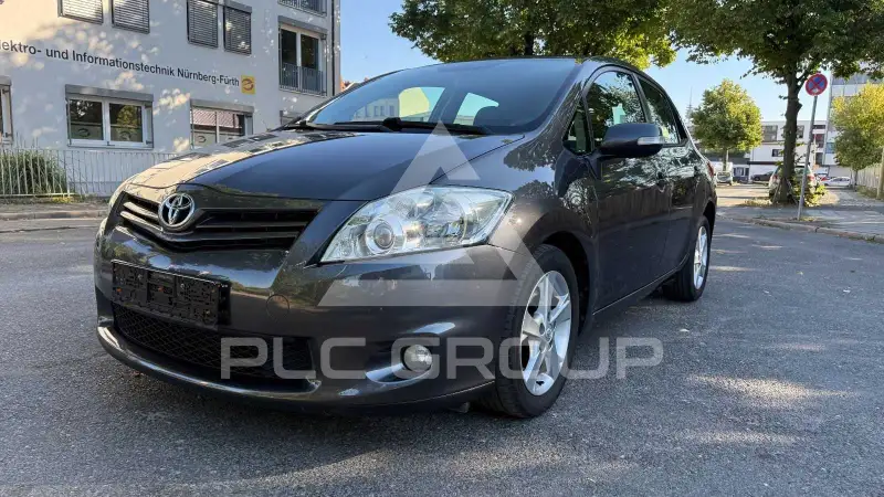 2011 Toyota AURIS