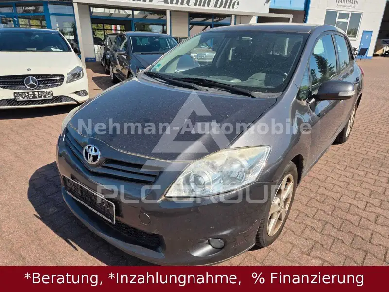 2011 Toyota AURIS