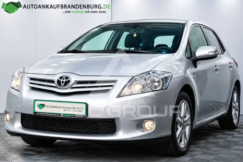 2011 Toyota AURIS