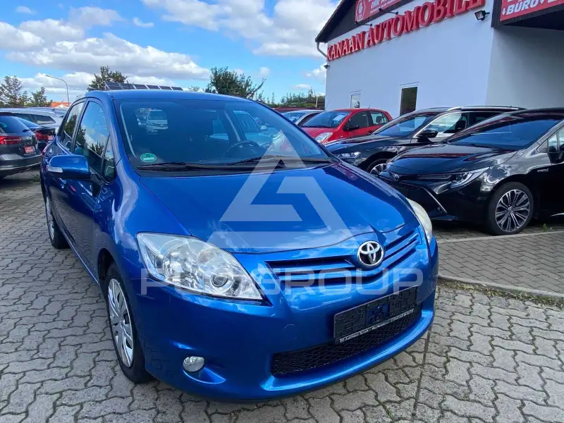 2011 Toyota AURIS