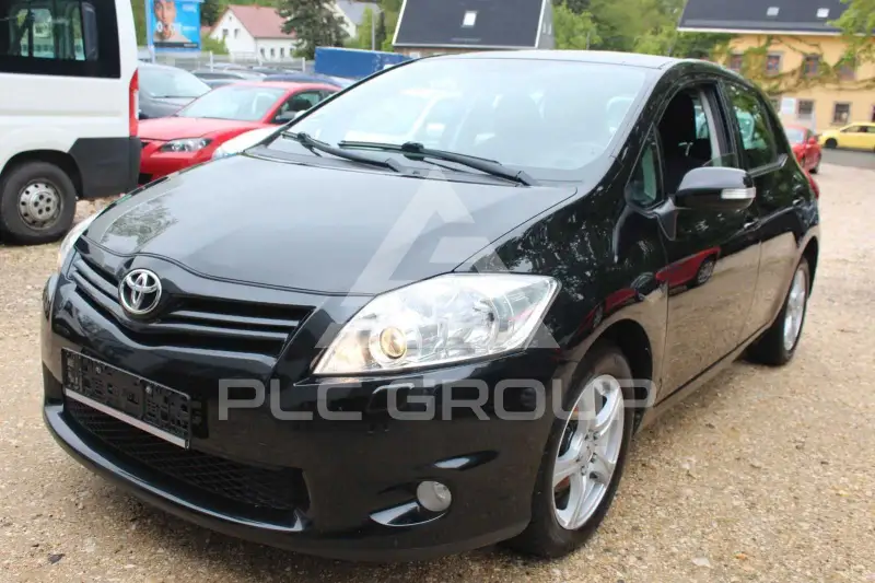 2011 Toyota AURIS