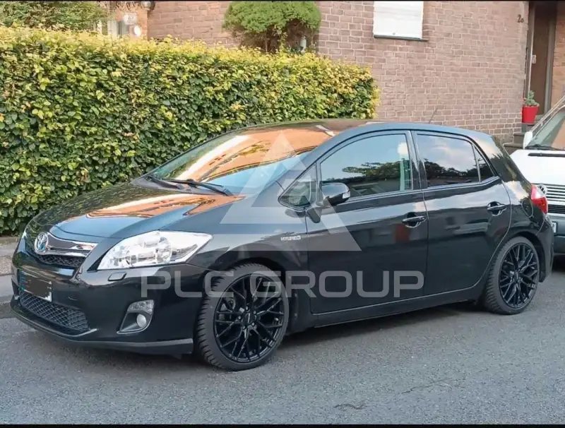 2011 Toyota AURIS