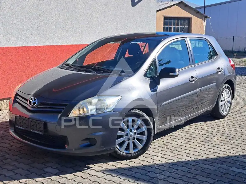 2011 Toyota AURIS