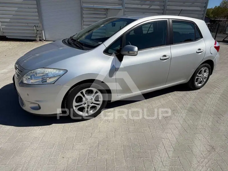2011 Toyota AURIS