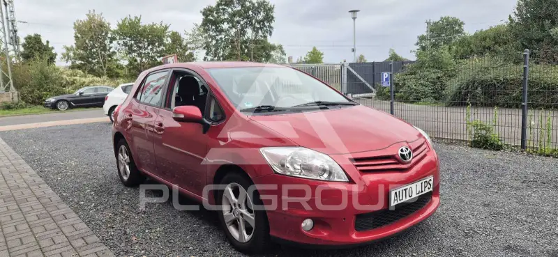 2011 Toyota AURIS