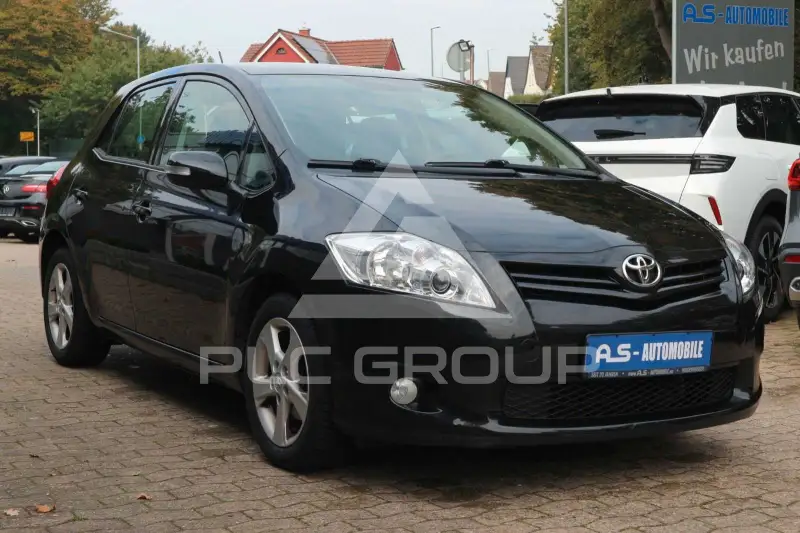 2011 Toyota AURIS