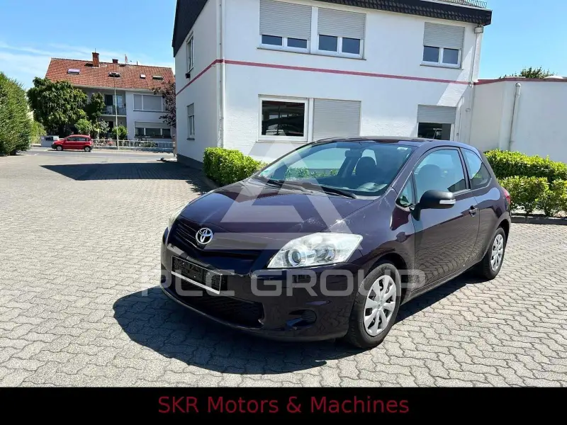 2011 Toyota AURIS