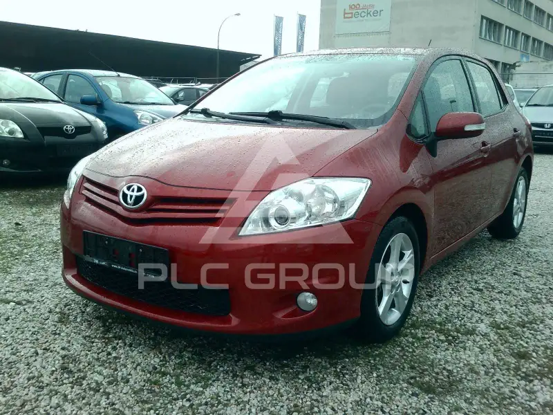 2011 Toyota AURIS