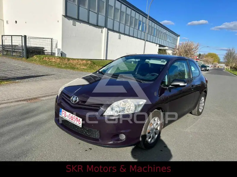 2011 Toyota AURIS
