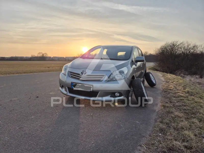 2011 Toyota VERSO