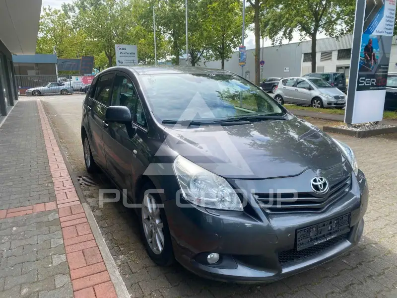 2011 Toyota VERSO