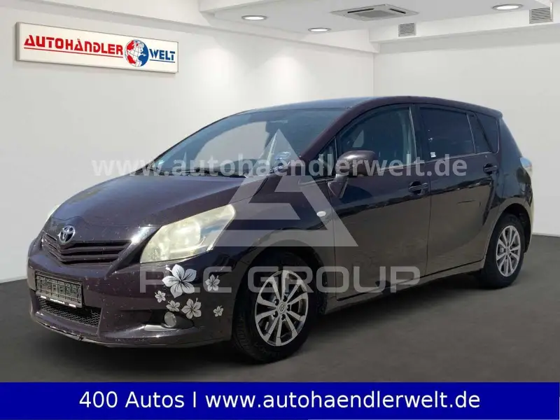 2011 Toyota VERSO