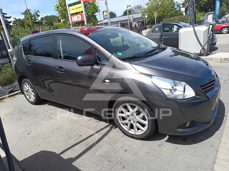2011 Toyota VERSO