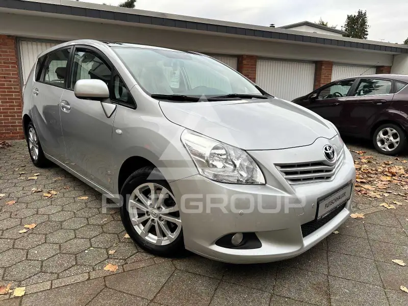 2011 Toyota VERSO