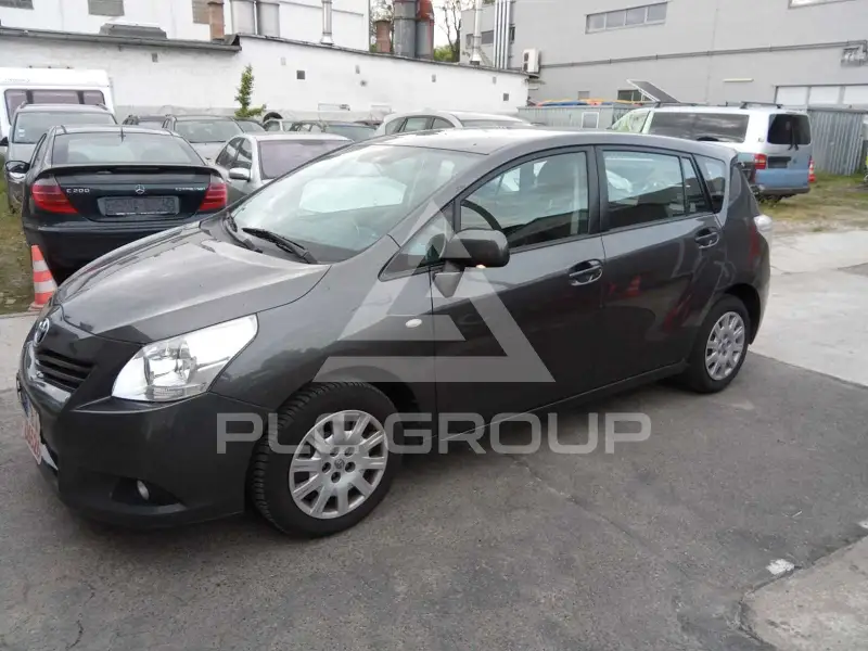 2011 Toyota VERSO