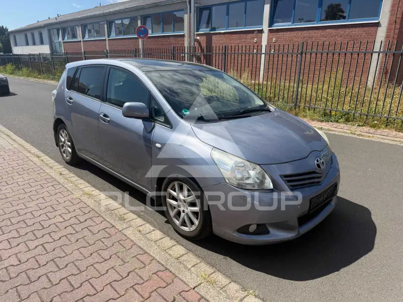 2011 Toyota VERSO