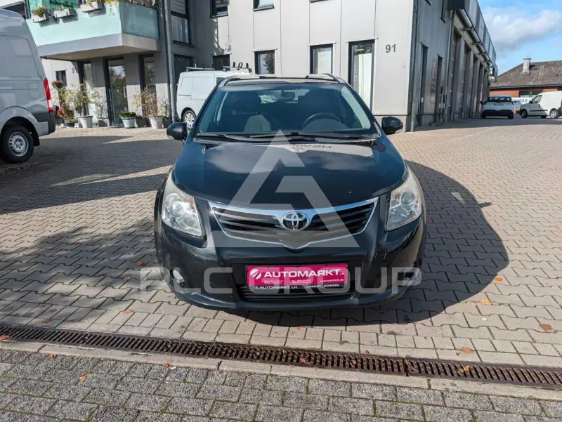 2011 Toyota Avensis