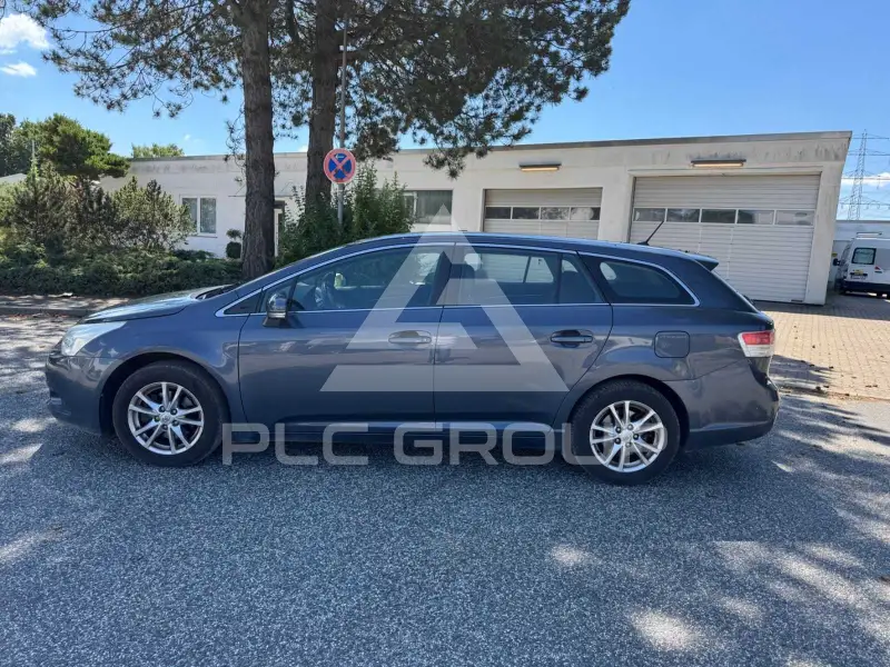 2011 Toyota Avensis
