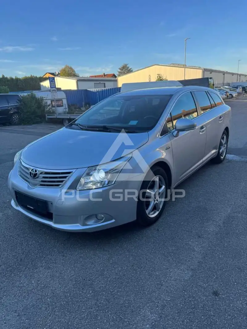 2011 Toyota Avensis