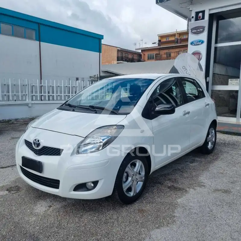2011 Toyota YARIS
