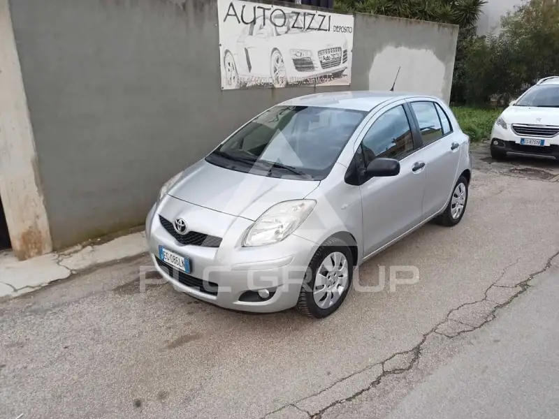 2011 Toyota YARIS