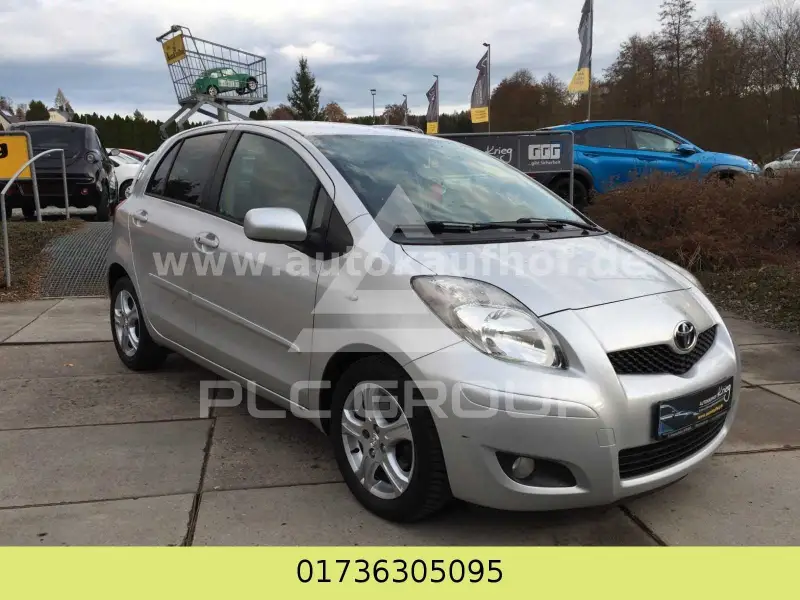 2011 Toyota YARIS