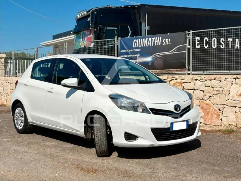 2011 Toyota YARIS