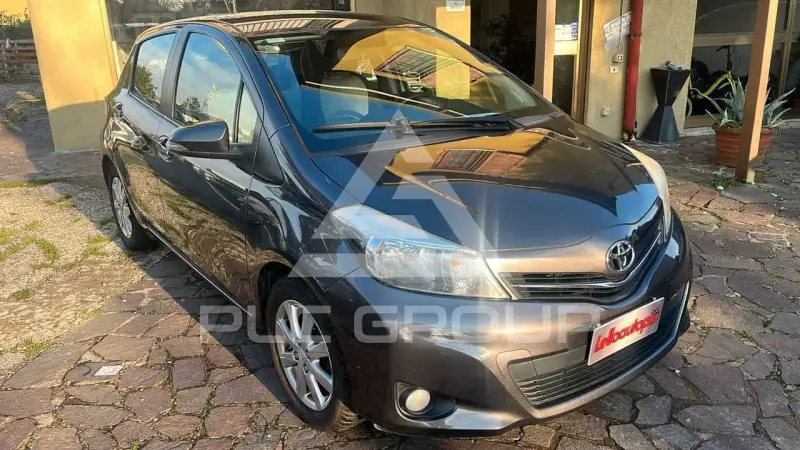 2011 Toyota YARIS