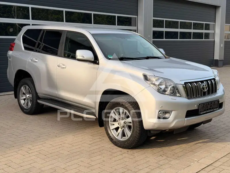 2011 Toyota LAND CRUISER