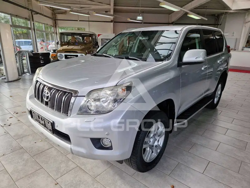 2011 Toyota LAND CRUISER