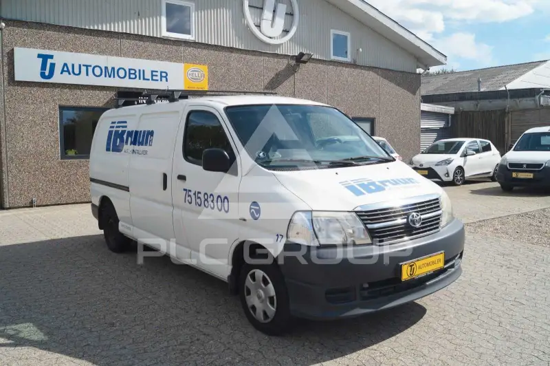 2011 Toyota Hiace