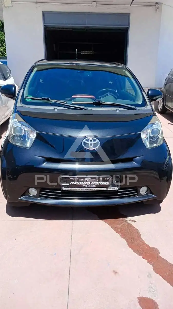 2011 Toyota IQ